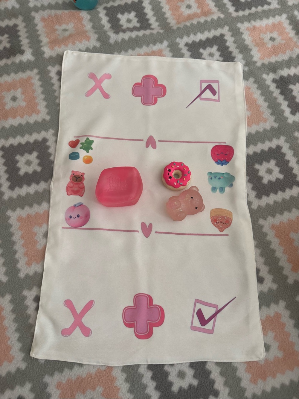Fidget trading mat